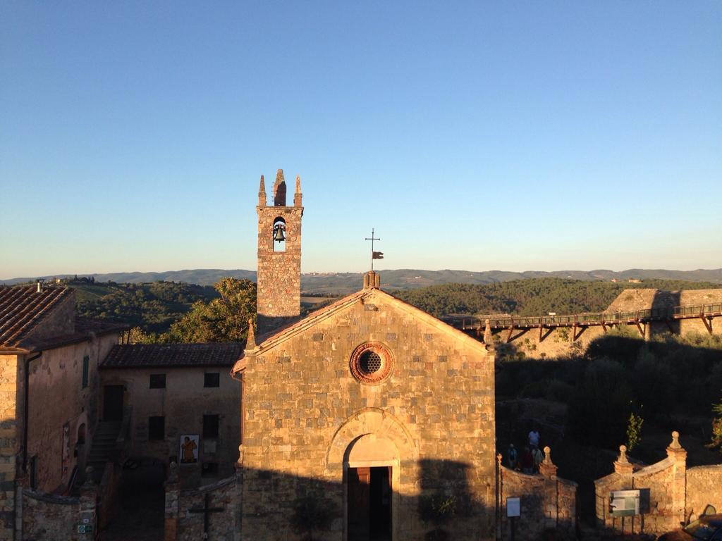 B&B In Piazza Monteriggioni Exterior foto