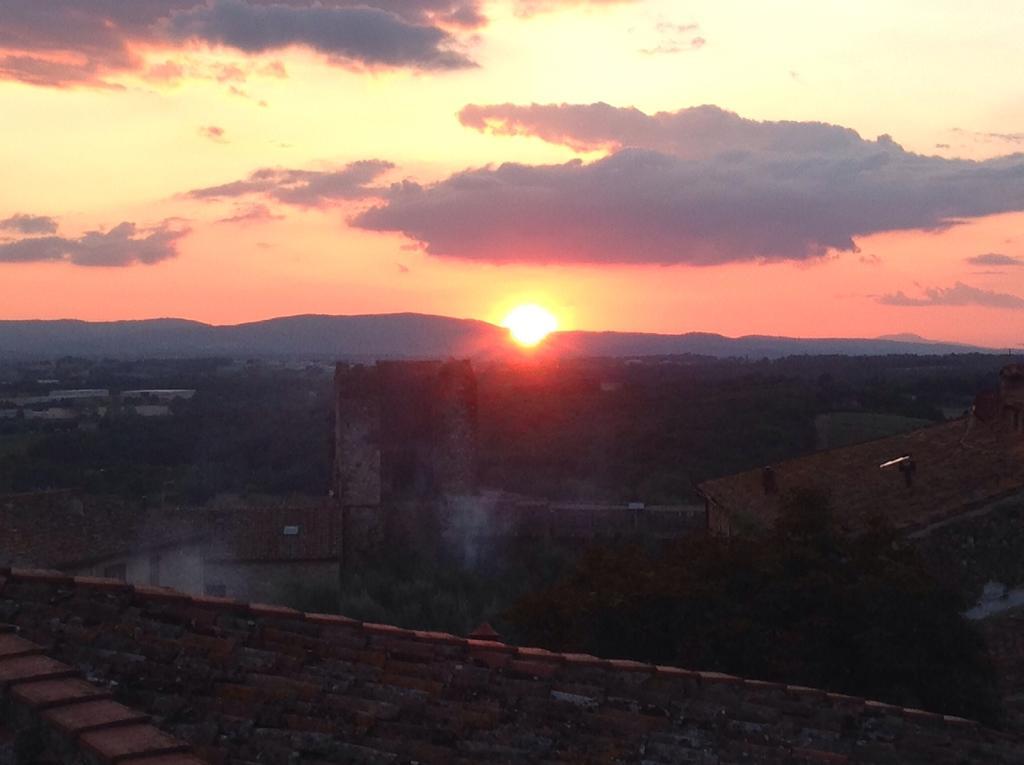 B&B In Piazza Monteriggioni Exterior foto