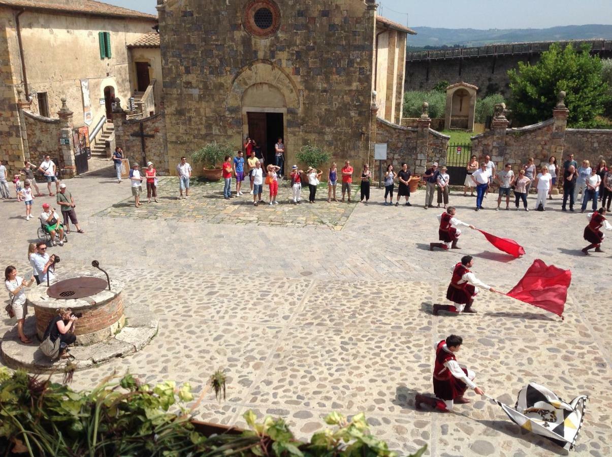 B&B In Piazza Monteriggioni Exterior foto